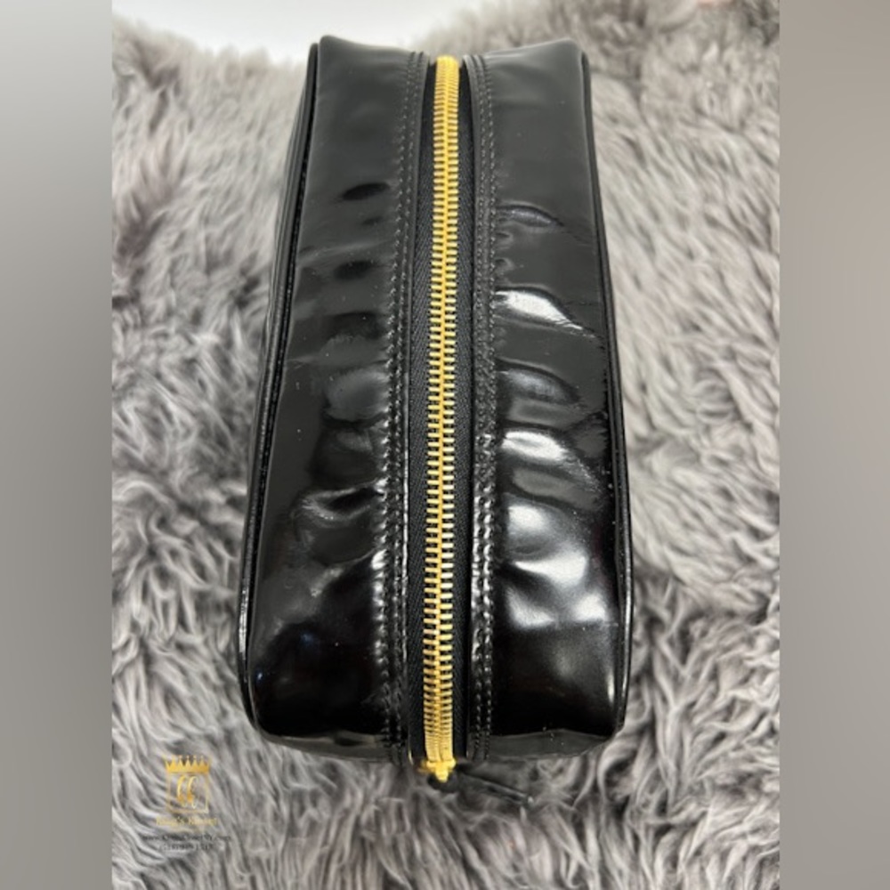 Chanel Cosmetic Pouch - Picture 8 of 15